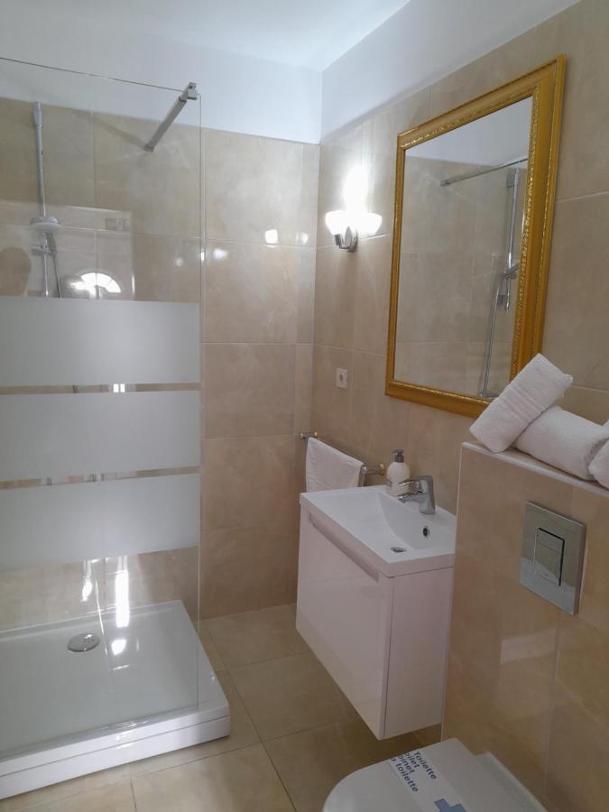 Apartments - Villa Sabrina بريلا المظهر الخارجي الصورة