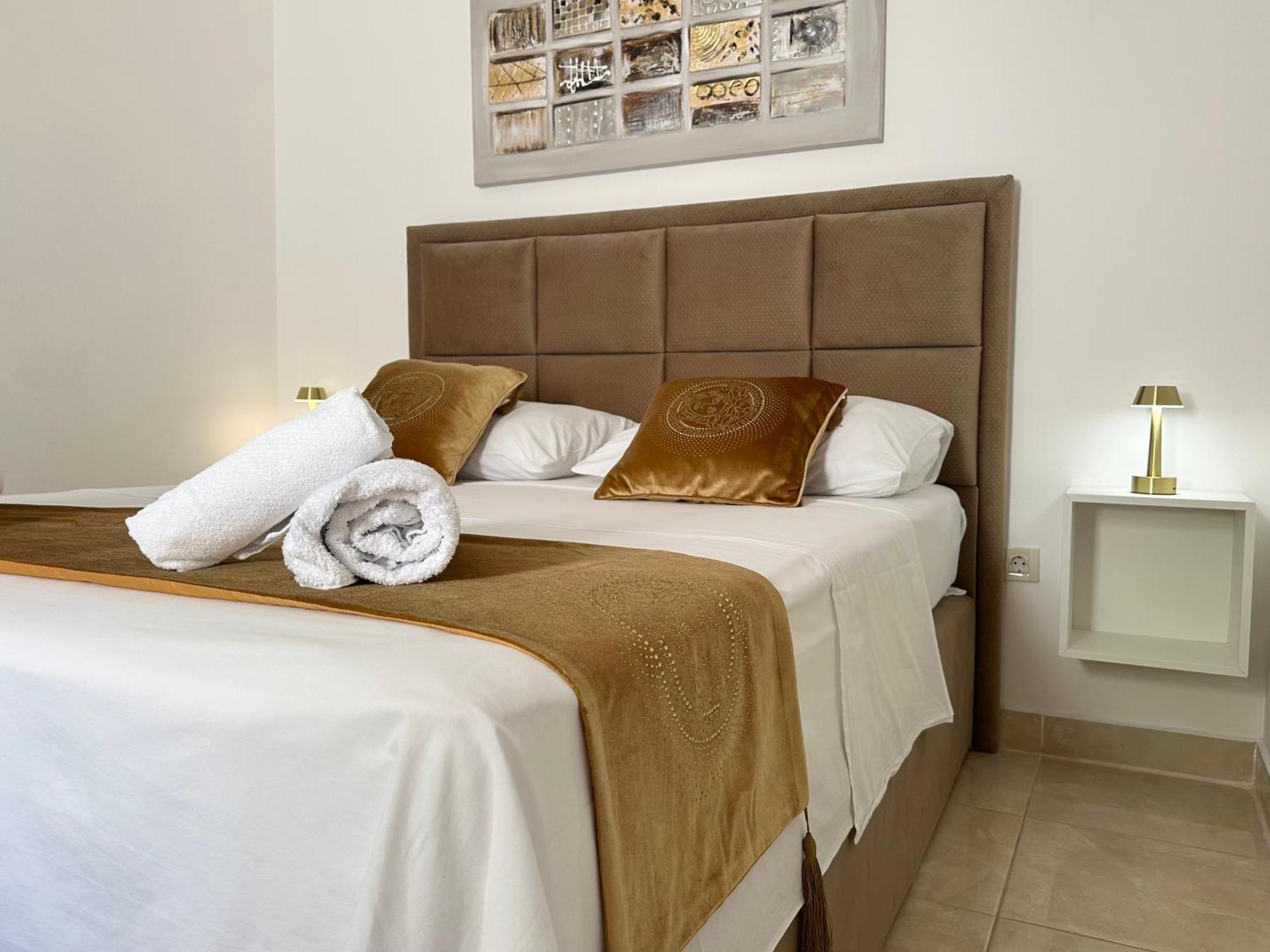 Apartments - Villa Sabrina بريلا المظهر الخارجي الصورة